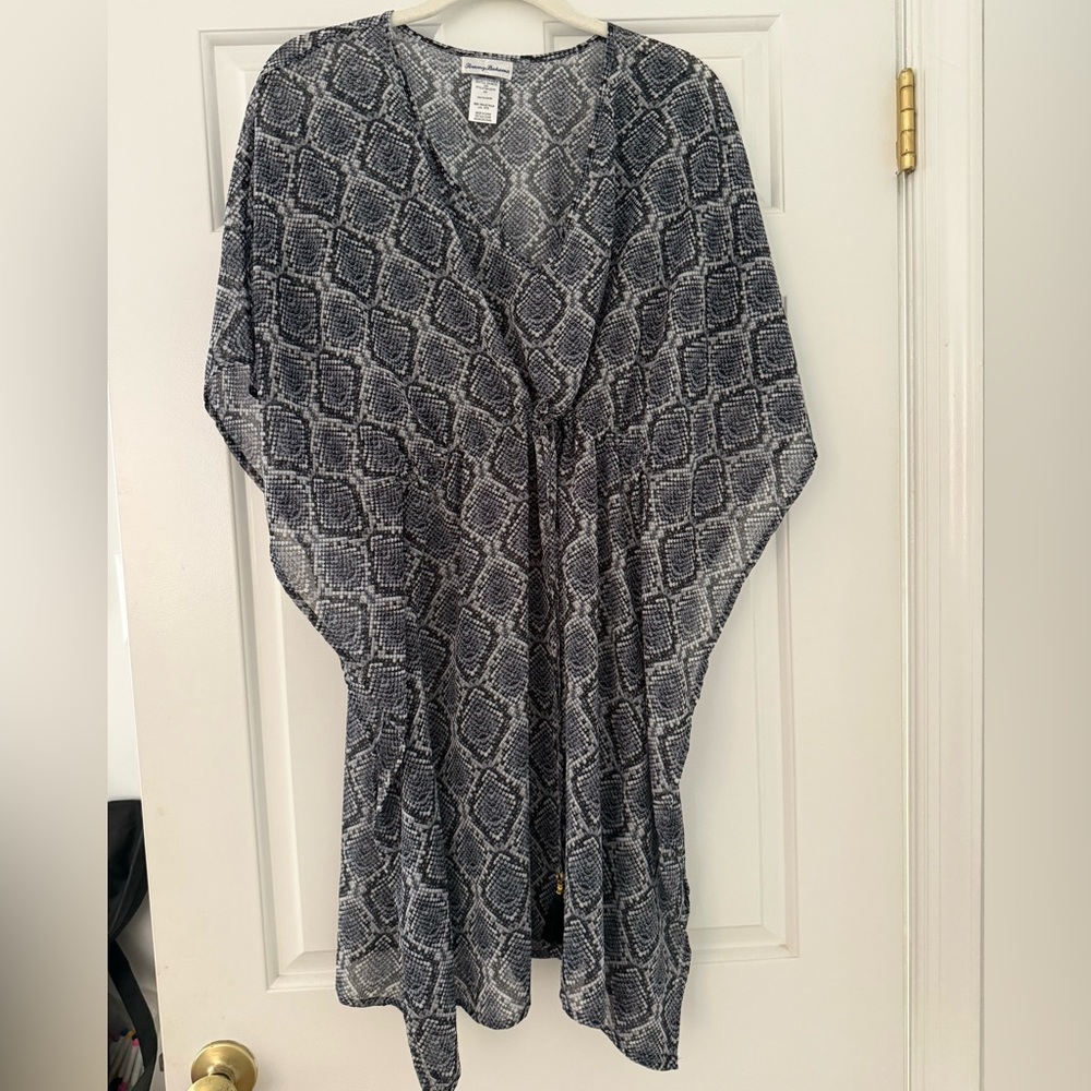 Tommy Bahama Black and White Geometric Pool Cover Up - Excellent Condition L/XL